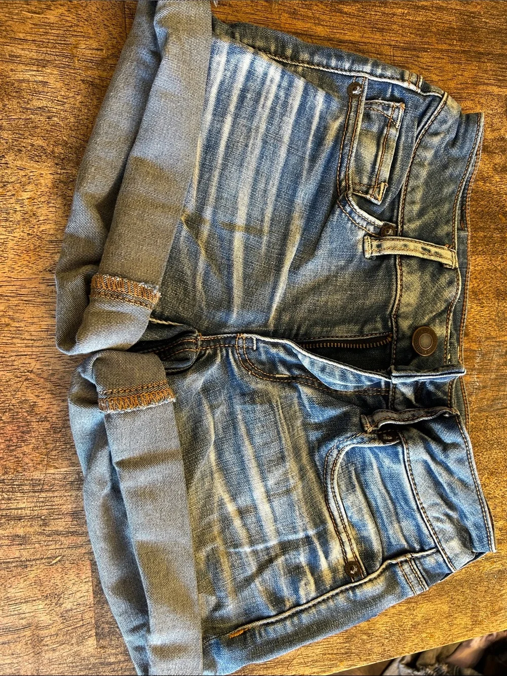 American Eagle Outfitters Light Blue Washed Denim Jean Shorts - Picture 2 of 6